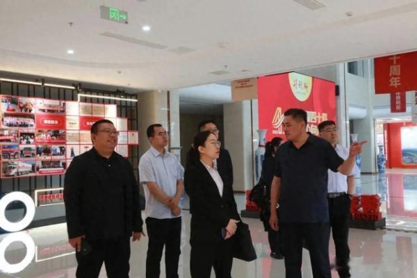 配资实盘开户 山东得益乳业股份人力资源中心总监王艳芳一行到得利斯参观调研